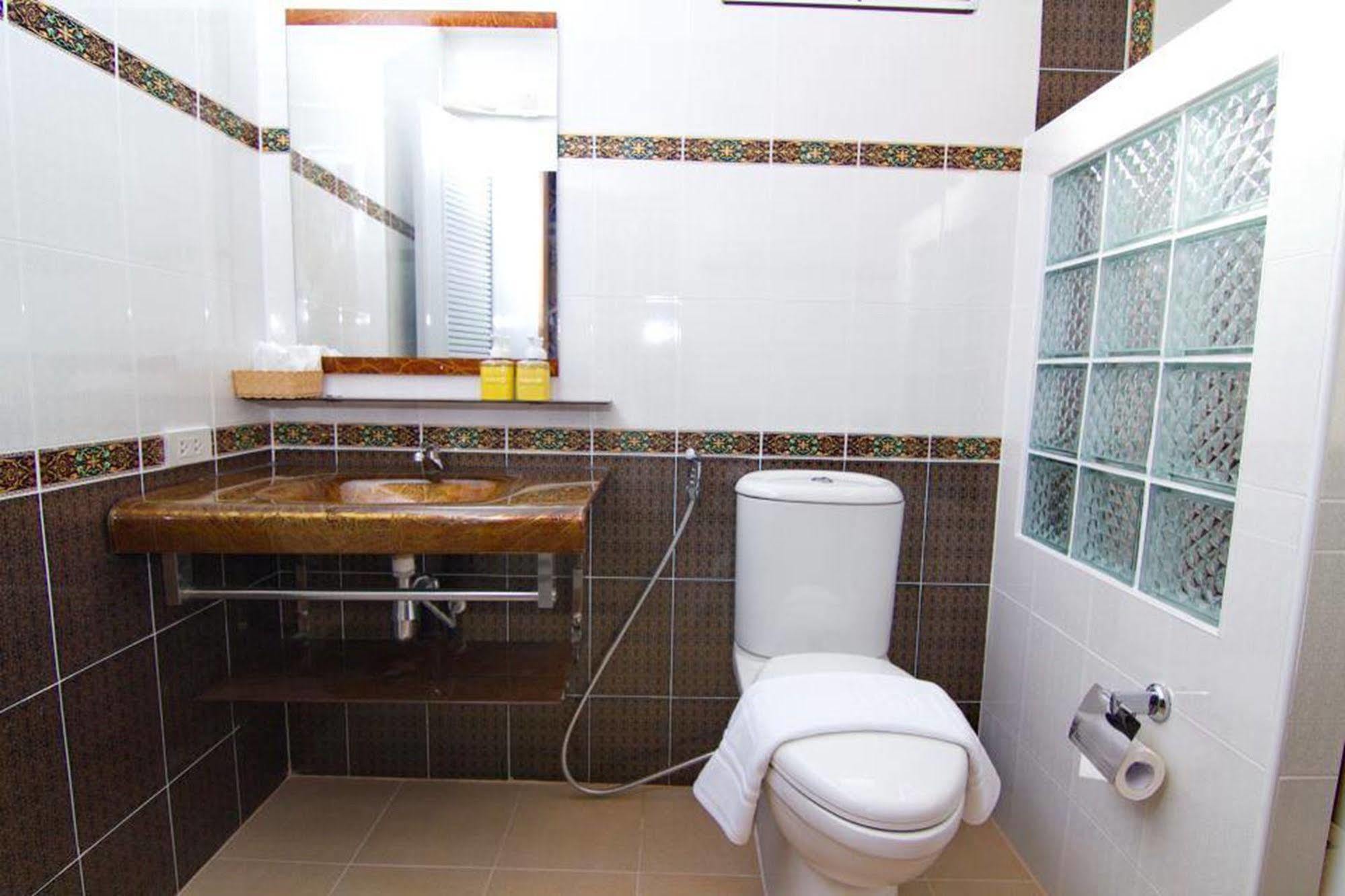 Chowdhury Boutique House Чиангмай Экстерьер фото